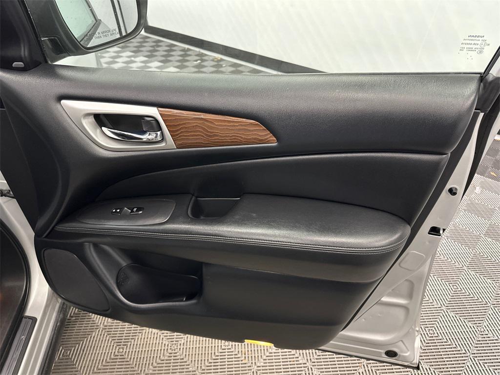 used 2020 Nissan Pathfinder car, priced at $17,987