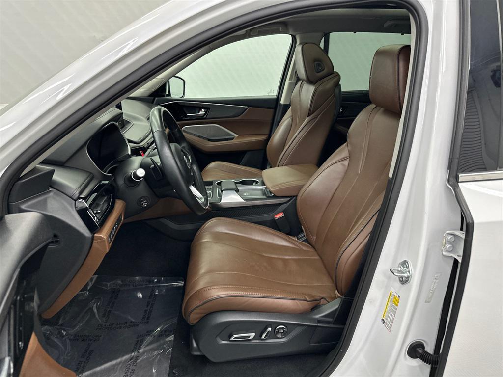 used 2023 Acura MDX car, priced at $39,779