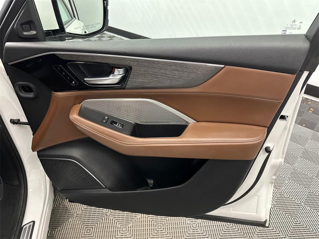 used 2023 Acura MDX car, priced at $39,779