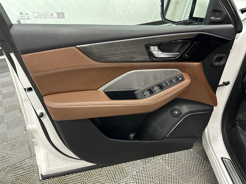 used 2023 Acura MDX car, priced at $39,779