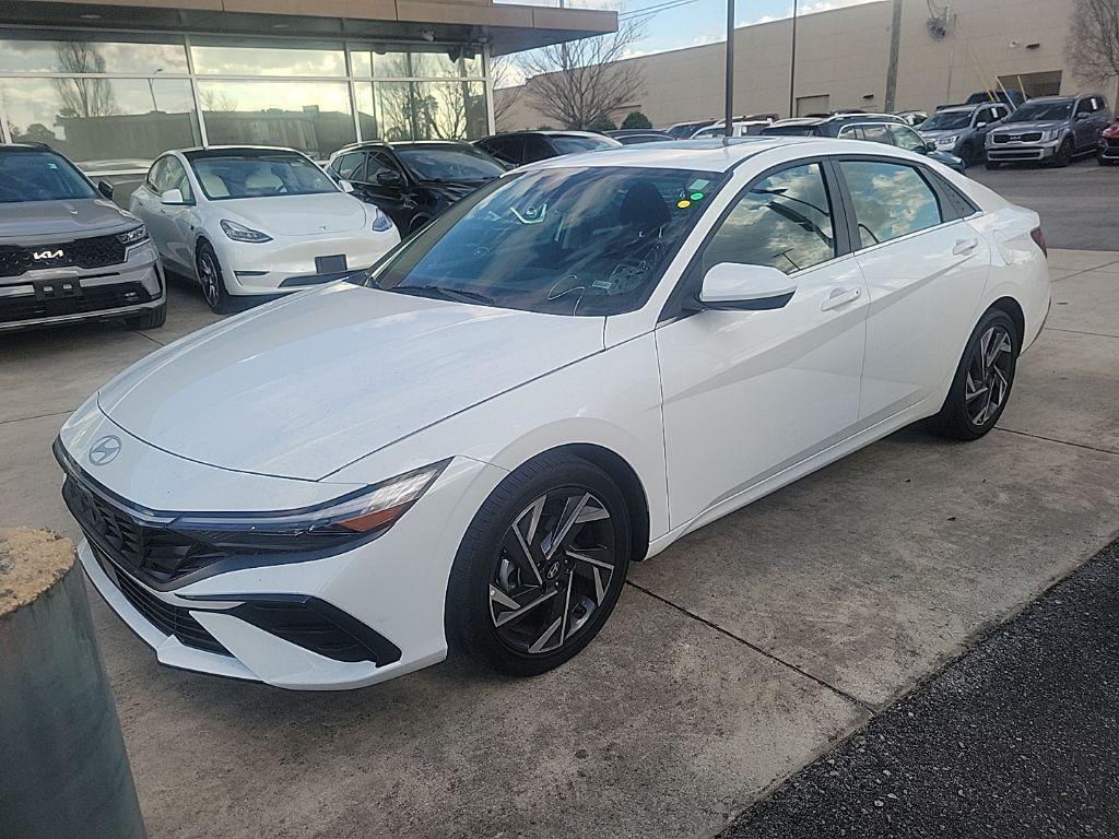 used 2025 Hyundai Elantra car, priced at $20,966
