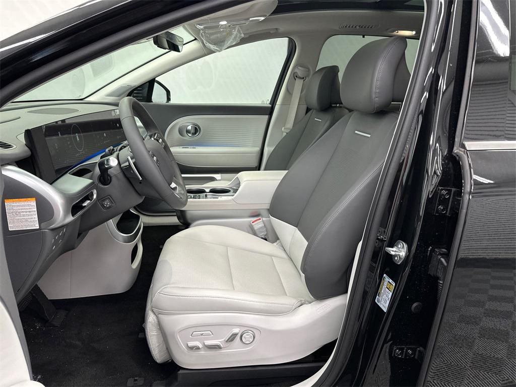 new 2026 Hyundai IONIQ 9 car, priced at $63,692