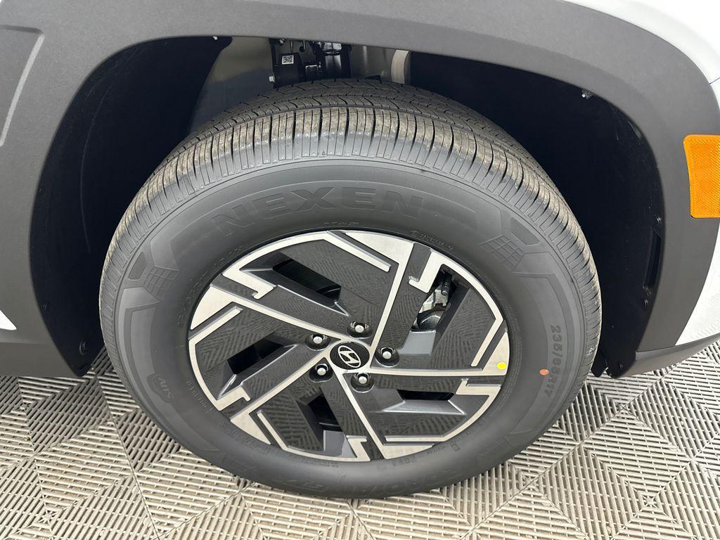 new 2026 Hyundai TUCSON Hybrid car, priced at $31,316