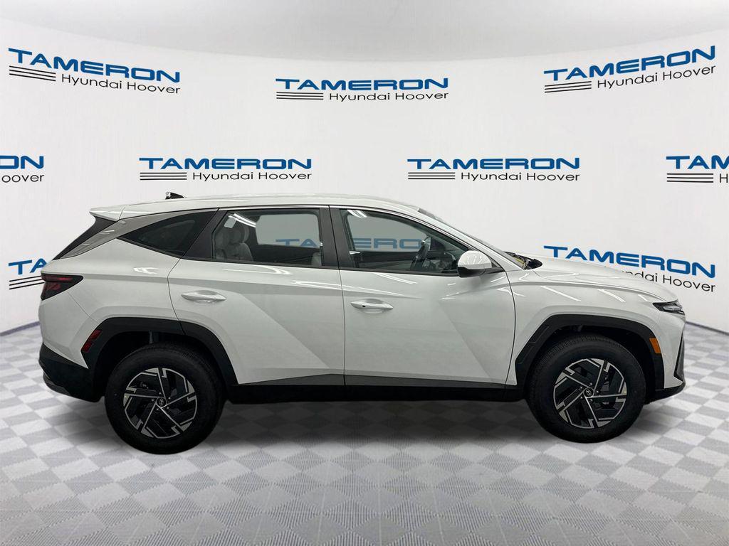 new 2026 Hyundai TUCSON Hybrid car, priced at $32,315
