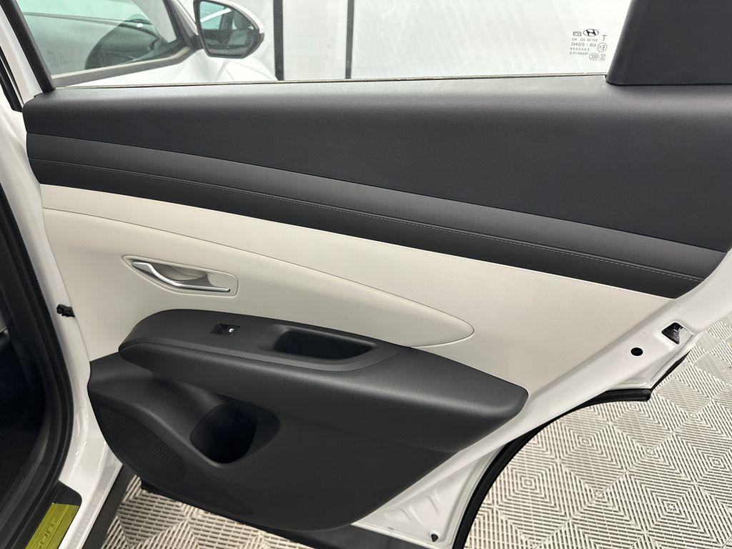 new 2026 Hyundai TUCSON Hybrid car, priced at $31,316