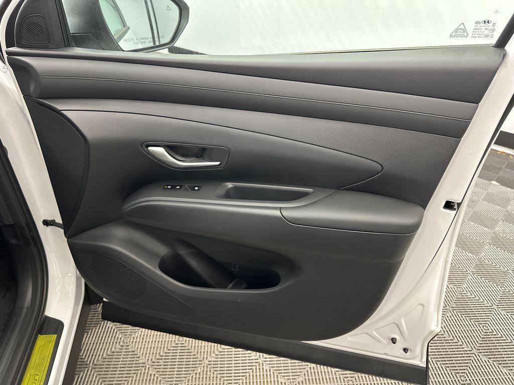 new 2026 Hyundai TUCSON Hybrid car, priced at $33,141