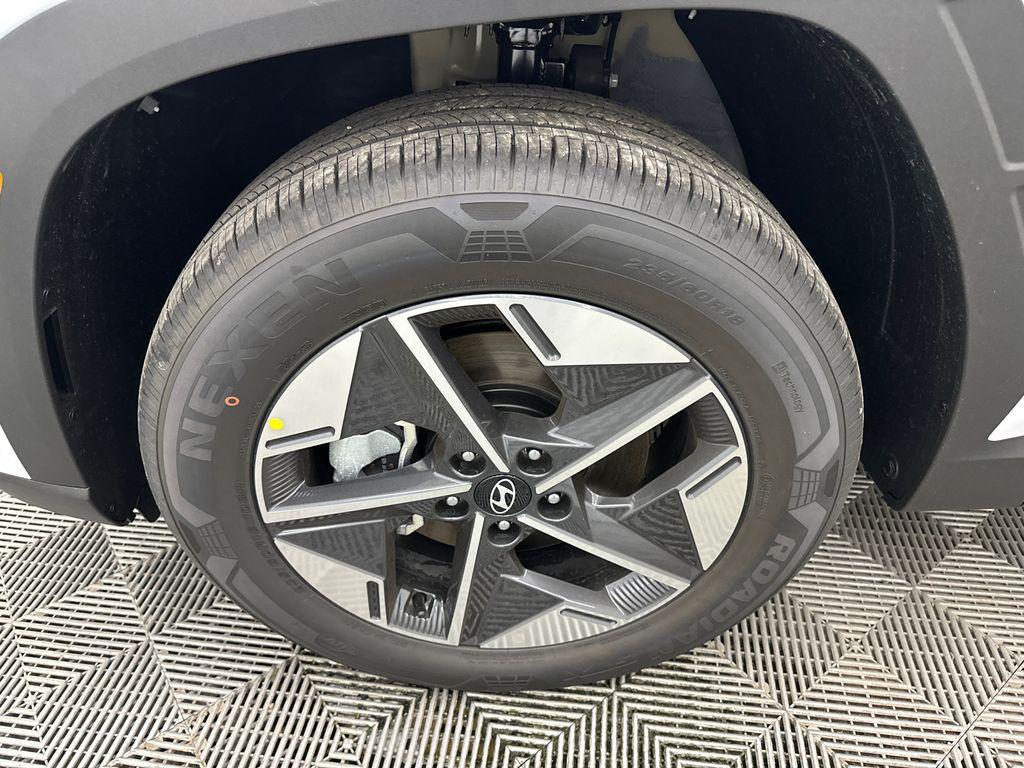 new 2026 Hyundai TUCSON Hybrid car, priced at $33,141