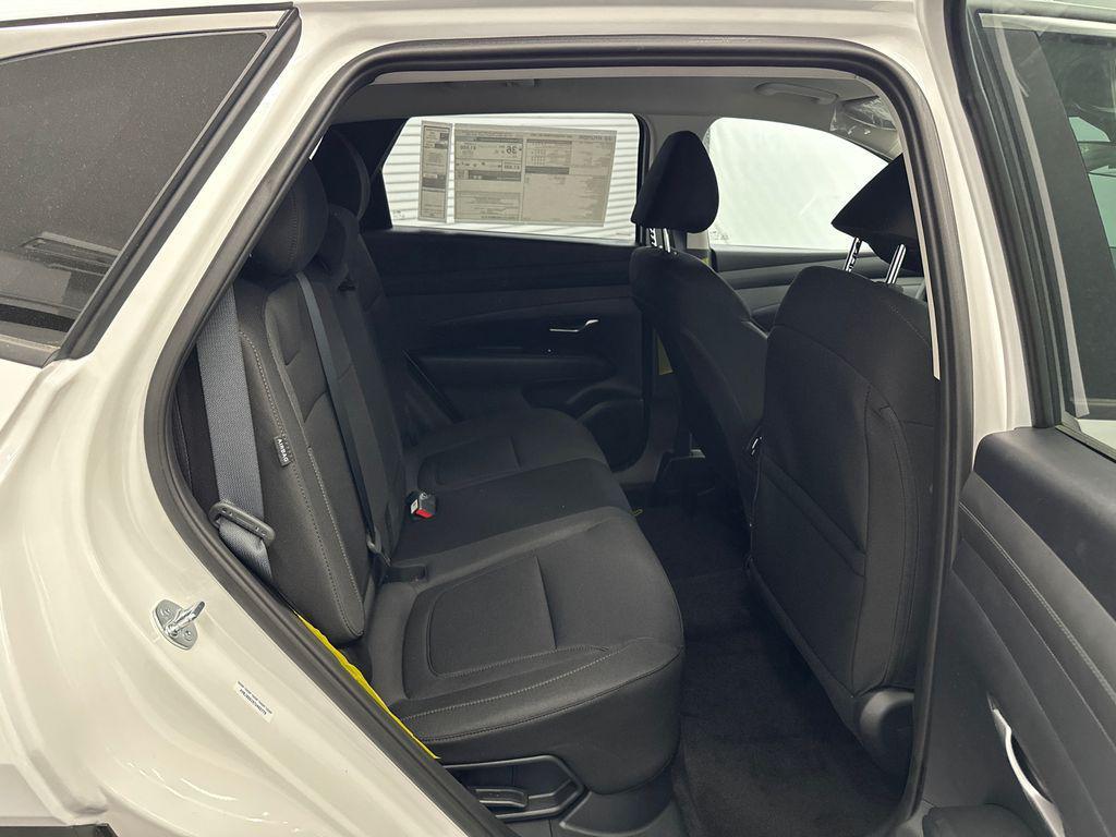 new 2026 Hyundai TUCSON Hybrid car, priced at $33,141