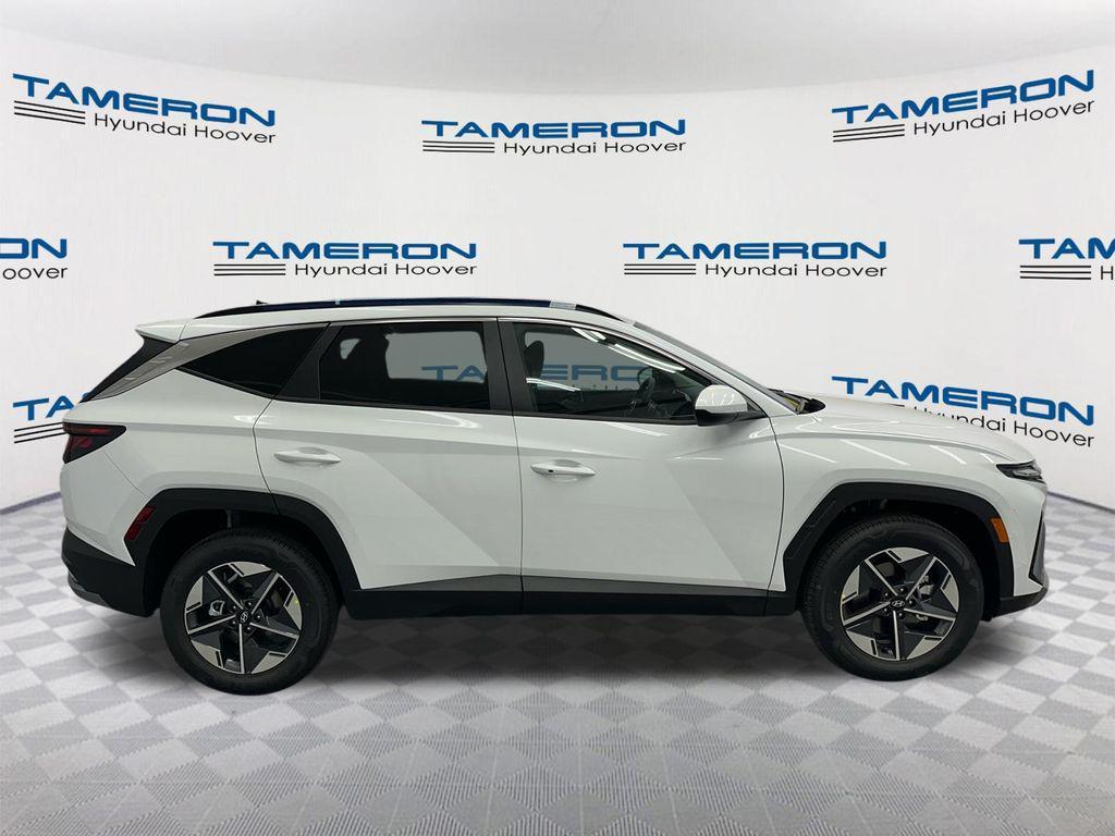 new 2026 Hyundai TUCSON Hybrid car, priced at $34,140