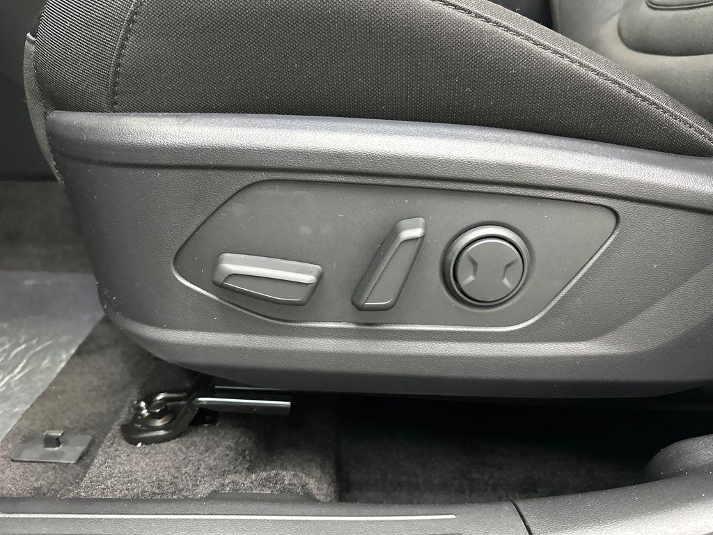 new 2026 Hyundai TUCSON Hybrid car, priced at $33,141