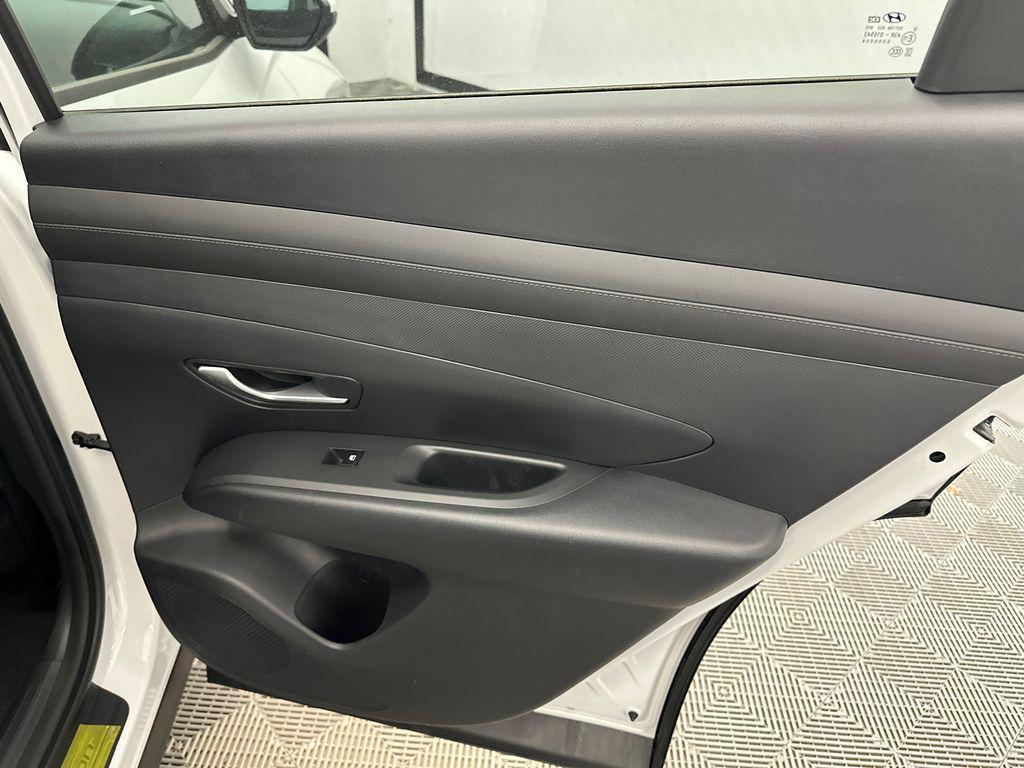 new 2026 Hyundai TUCSON Hybrid car, priced at $33,141