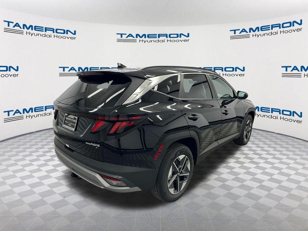 new 2026 Hyundai TUCSON Hybrid car, priced at $33,655
