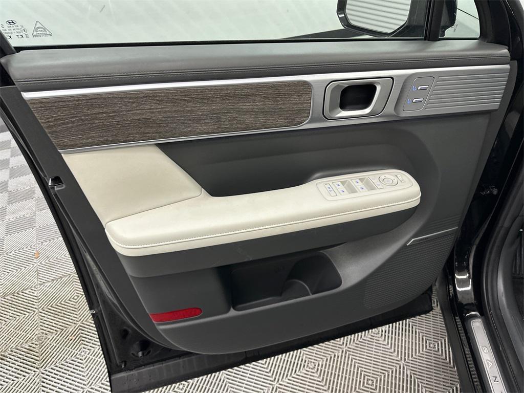 used 2025 Hyundai Santa Fe car, priced at $35,997