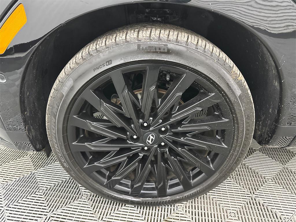 used 2025 Hyundai Santa Fe car, priced at $35,997