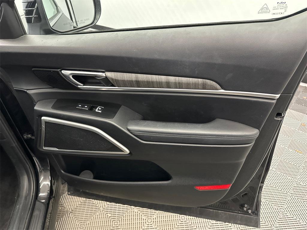 used 2023 Kia Telluride car, priced at $30,839