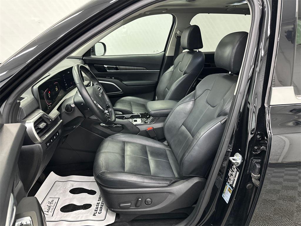 used 2023 Kia Telluride car, priced at $30,839