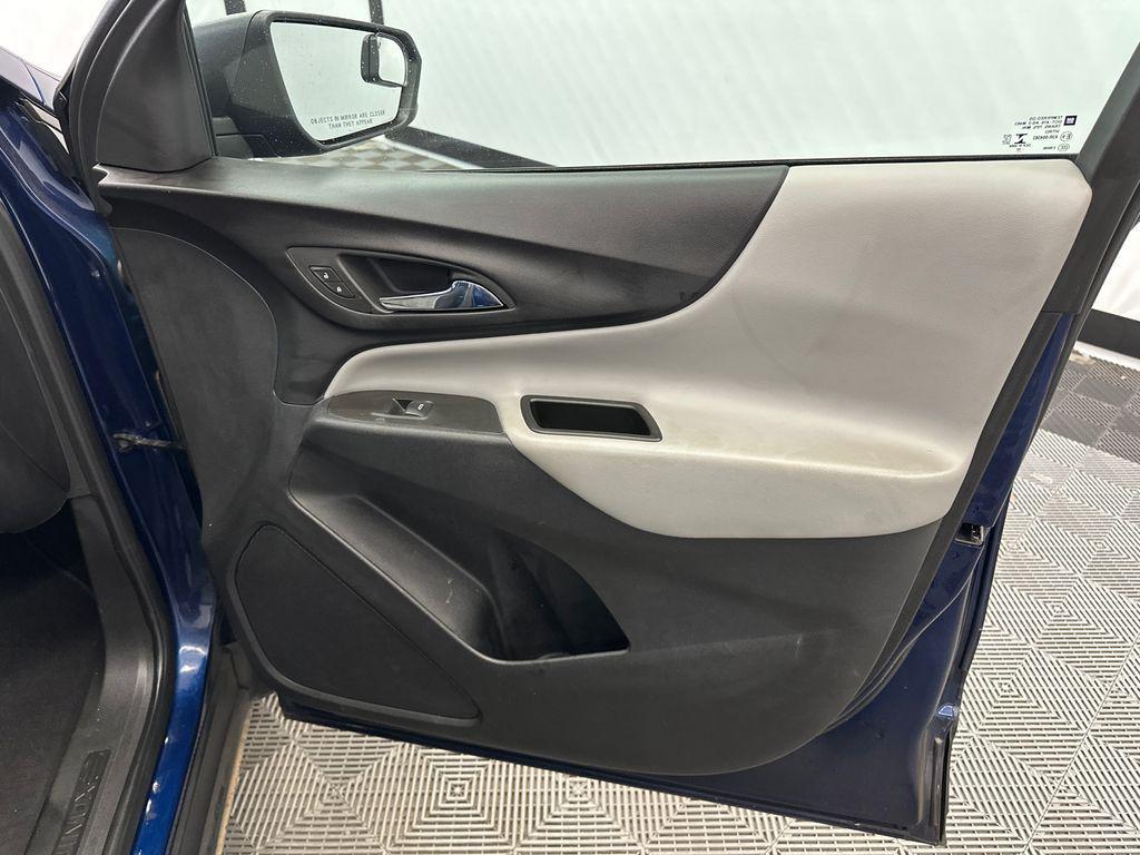 used 2022 Chevrolet Equinox car, priced at $17,675