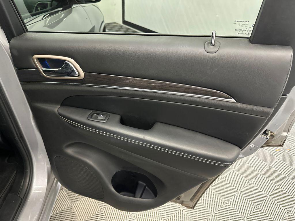 used 2016 Jeep Grand Cherokee car, priced at $8,960