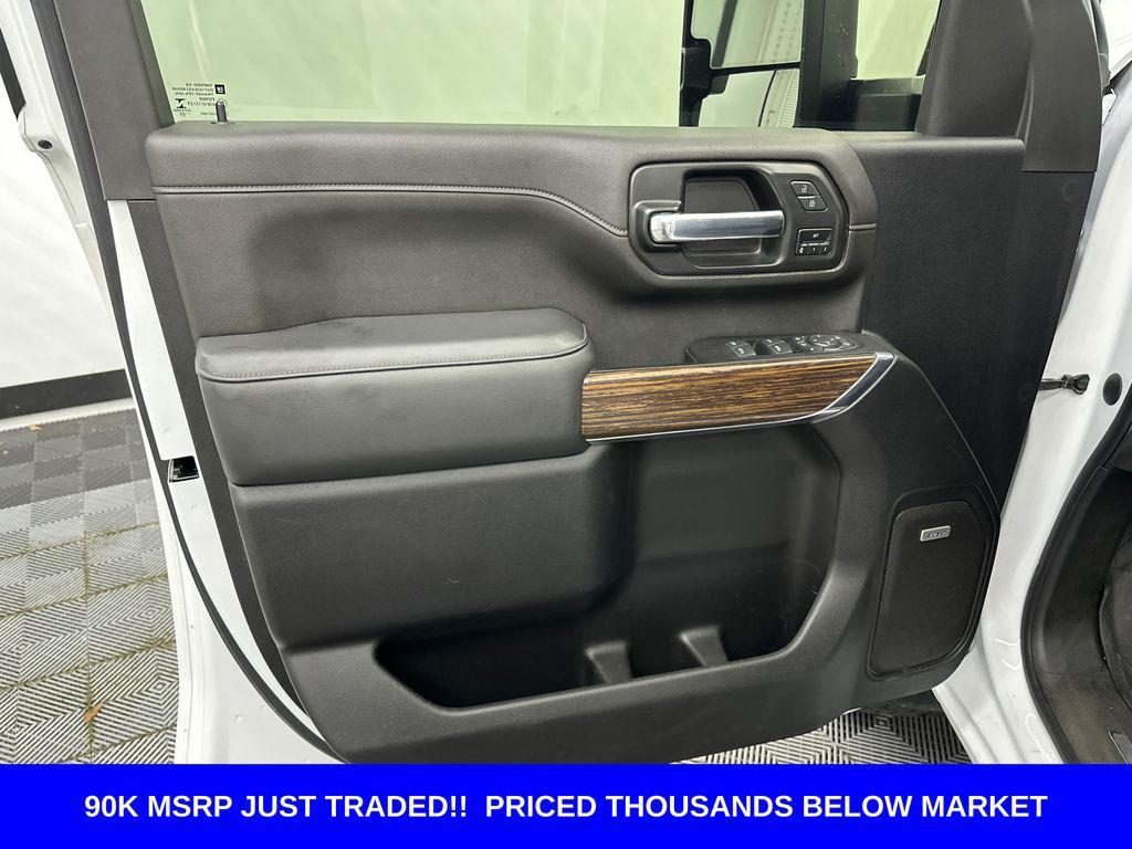 used 2022 Chevrolet Silverado 2500 car, priced at $48,796