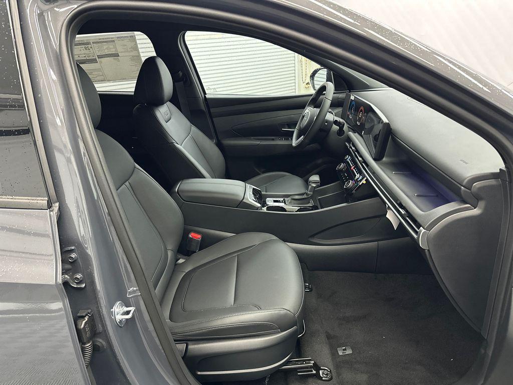 new 2026 Hyundai Tucson car, priced at $33,085