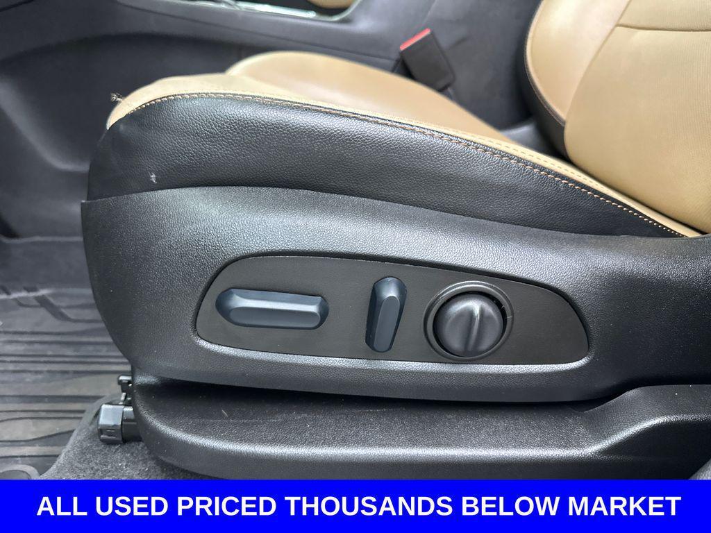 used 2023 Chevrolet Equinox car, priced at $24,612
