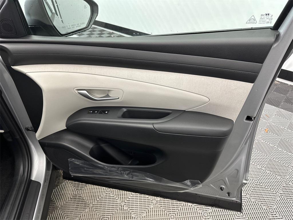 new 2026 Hyundai Tucson car, priced at $33,913