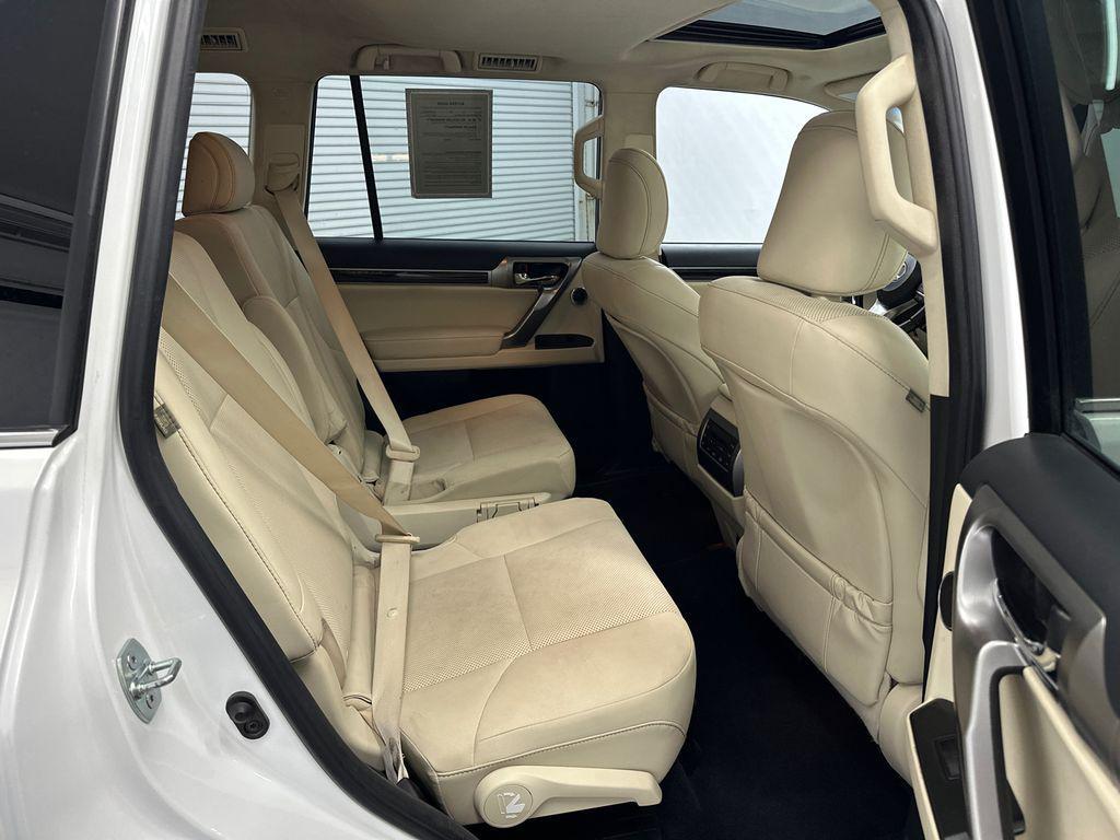 used 2023 Lexus GX 460 car, priced at $53,996