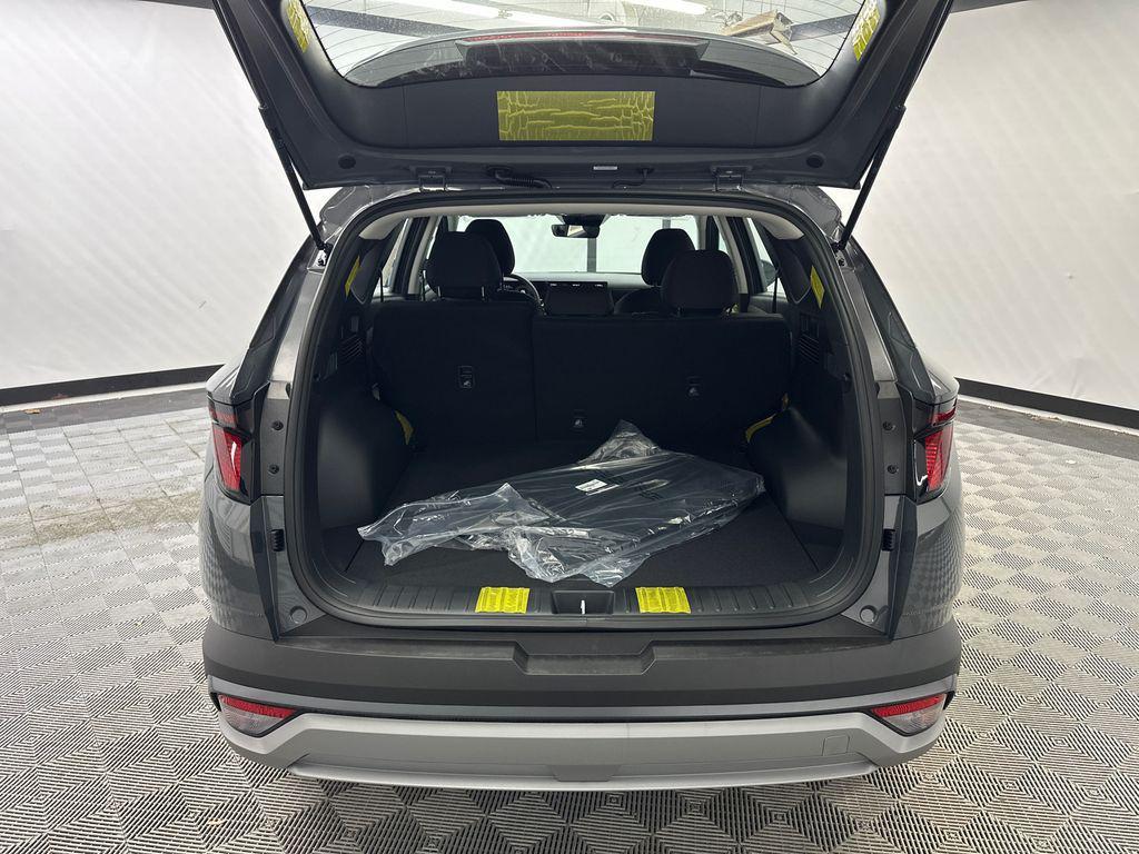 new 2026 Hyundai TUCSON Hybrid car, priced at $31,779