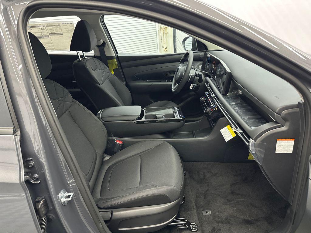 new 2026 Hyundai TUCSON Hybrid car, priced at $31,779