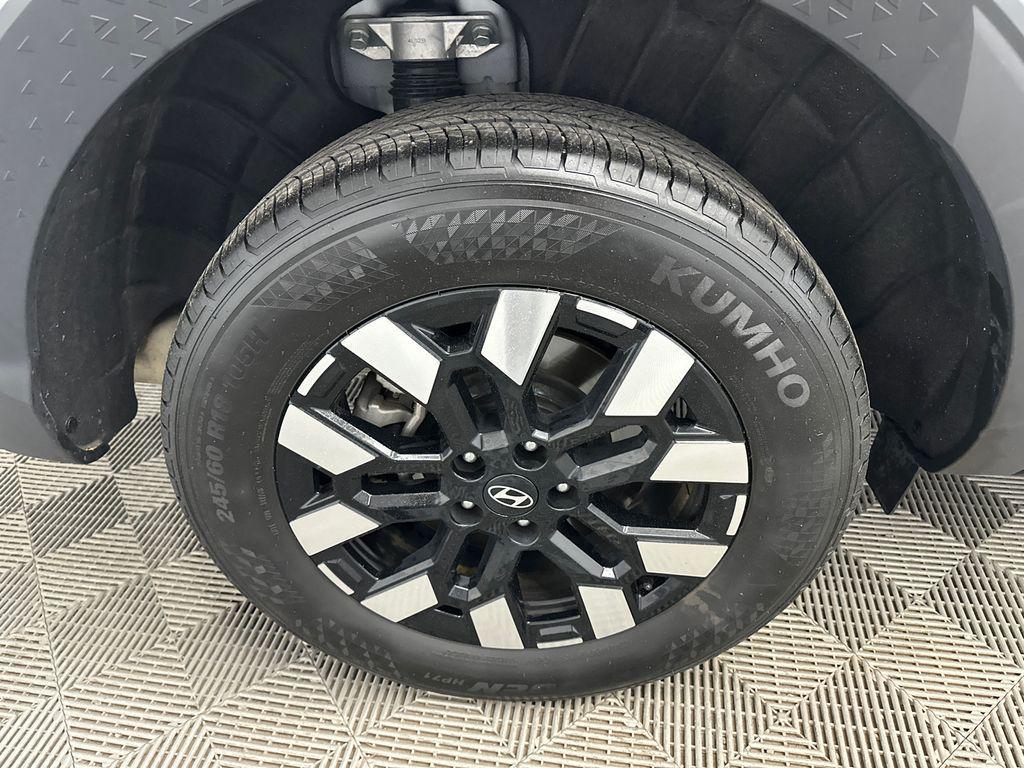 used 2025 Hyundai SANTA CRUZ car, priced at $24,570