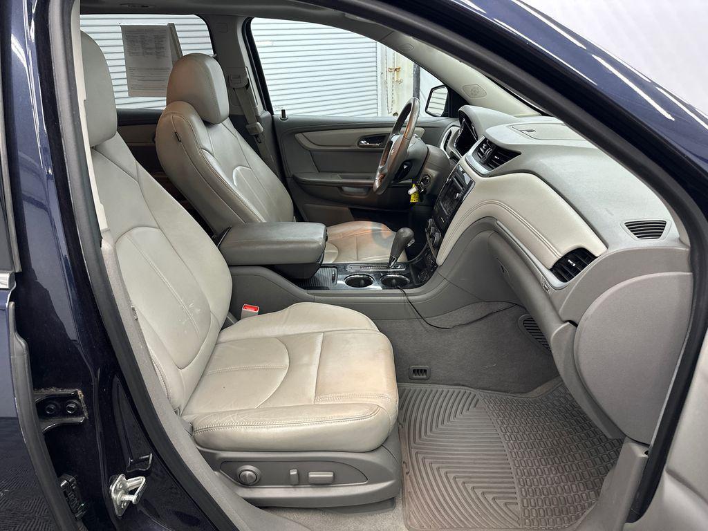 used 2015 Chevrolet Traverse car, priced at $7,609