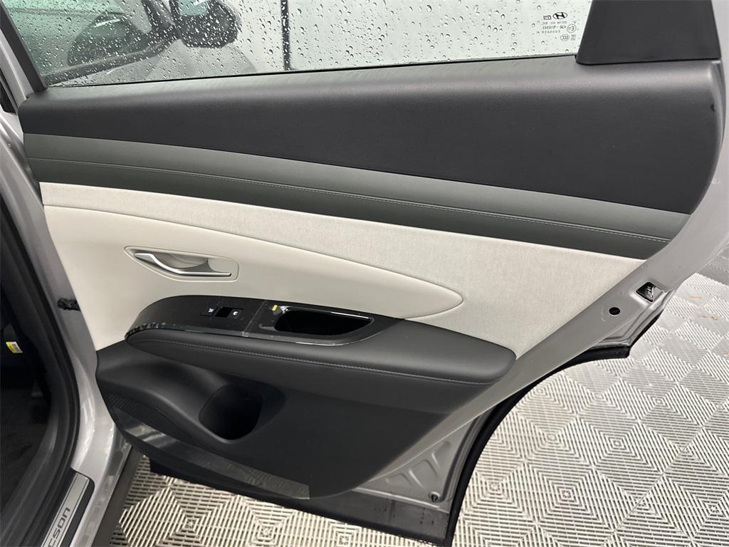 new 2026 Hyundai TUCSON Hybrid car, priced at $40,583