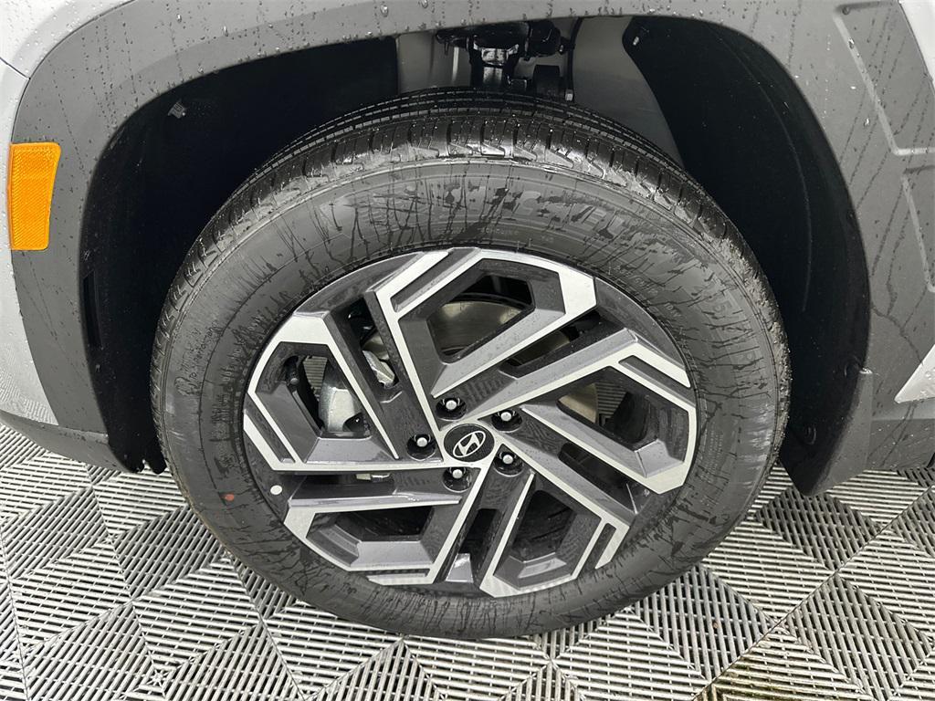 new 2026 Hyundai TUCSON Hybrid car, priced at $40,583