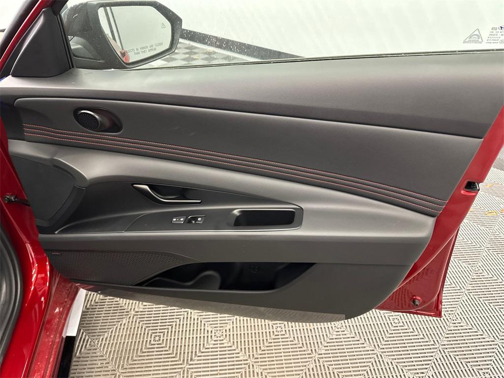 new 2025 Hyundai Elantra car, priced at $27,089