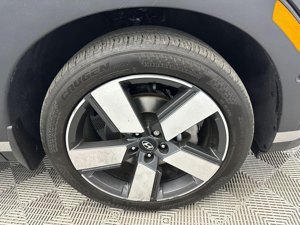 used 2025 Hyundai Santa Fe car, priced at $34,483