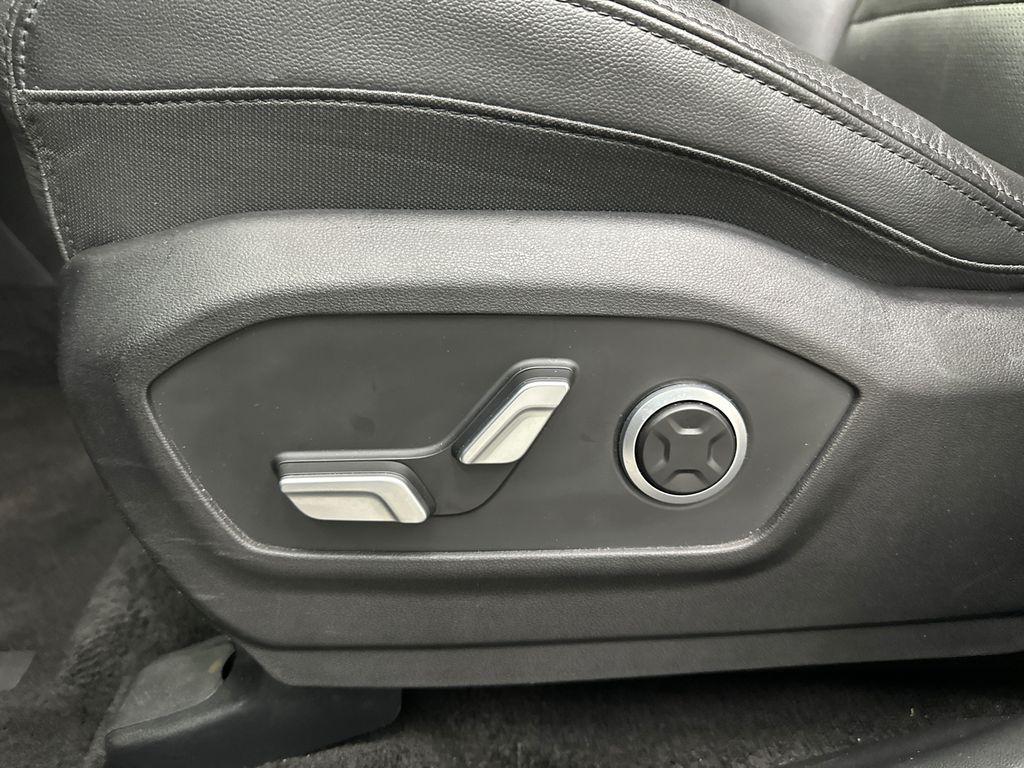 used 2025 Hyundai Santa Fe car, priced at $34,483
