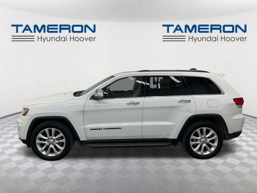 used 2017 Jeep Grand Cherokee car, priced at $13,627