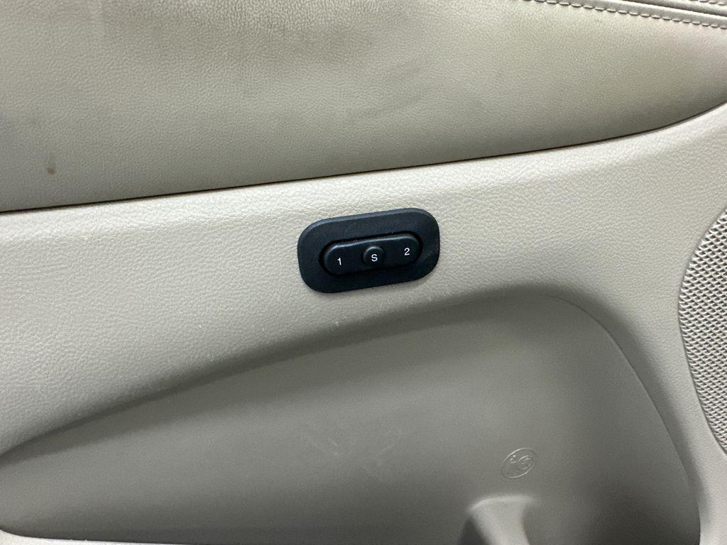 used 2017 Jeep Grand Cherokee car, priced at $13,627