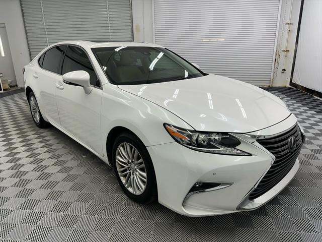 2016 Eminent White Pearl Lexus ES 350