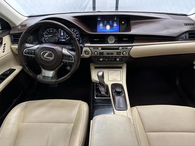 2016 Eminent White Pearl Lexus ES 350
