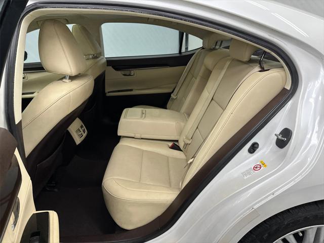 2016 Eminent White Pearl Lexus ES 350