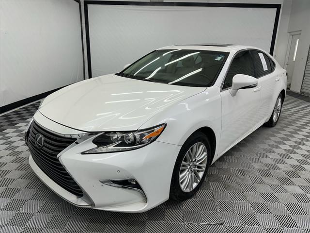2016 Eminent White Pearl Lexus ES 350