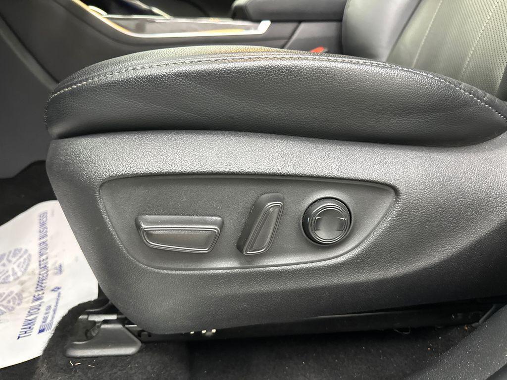 used 2023 Toyota Highlander car, priced at $35,669