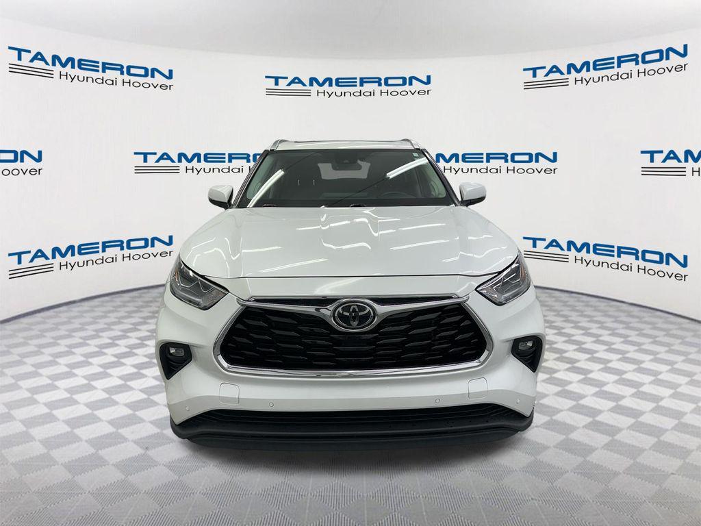 used 2023 Toyota Highlander car, priced at $36,296