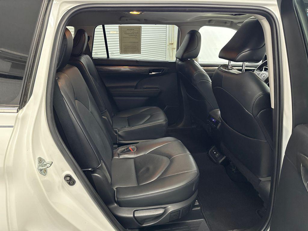 used 2023 Toyota Highlander car, priced at $35,669