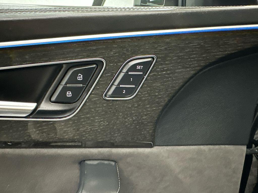 used 2022 Audi SQ8 car, priced at $53,604