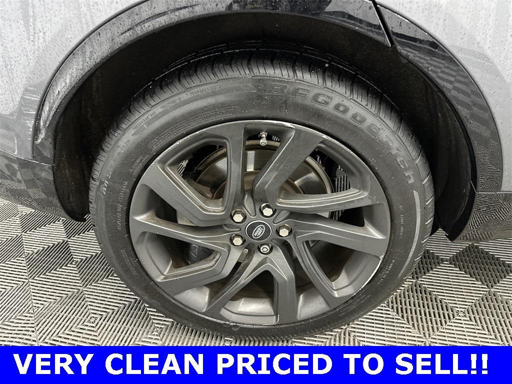 used 2018 Land Rover Discovery car, priced at $15,102