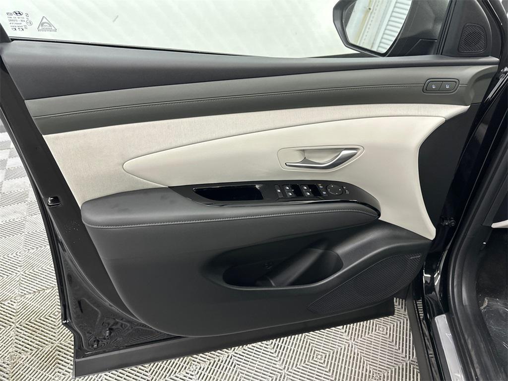 new 2026 Hyundai Tucson car, priced at $38,072