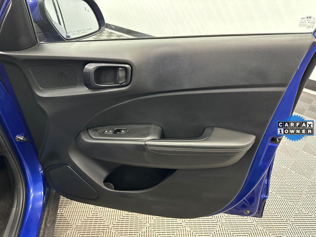 used 2025 Hyundai Venue car, priced at $19,531