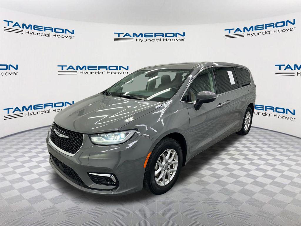 used 2023 Chrysler Pacifica car, priced at $23,859